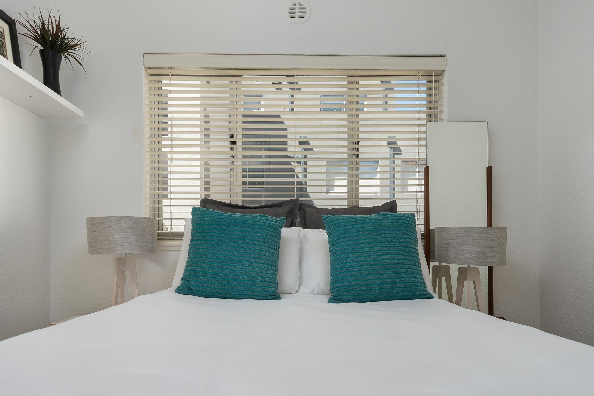 Saratoga 307 Cape Town